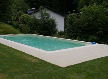Schwimmbad in Schwarzach